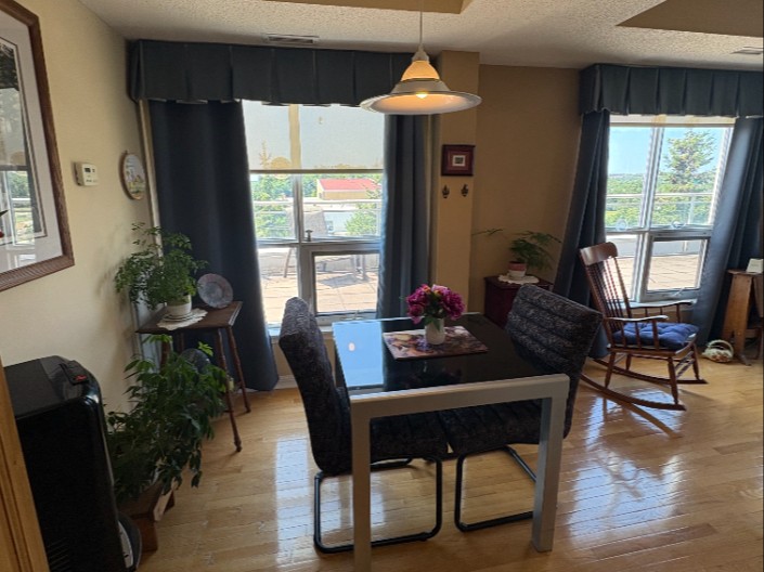 #404 - 94 Dean Ave
